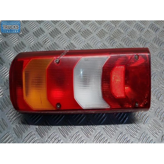 FARO POSTERIORE ESTERNO SINISTRO MERCEDES-BENZ truck Actros euro 6 2014> usato