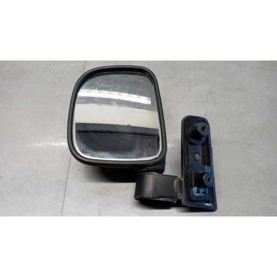 REARVIEW LEFT  HYUNDAI H-1 1995> used