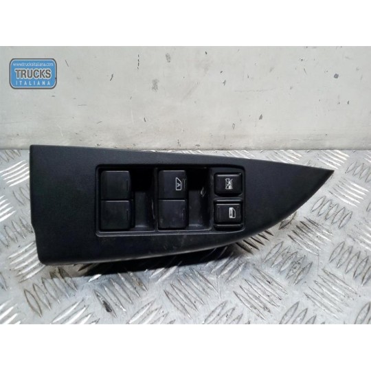 VARIOUS SWITCHES AND BUTTONS A
 SUBARU Outback 2009>2015 used