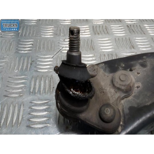 BRACCIO OSCILLANTE ANTERIORE INFERIORE SINISTRO HONDA CR-V 2007>2012 usato