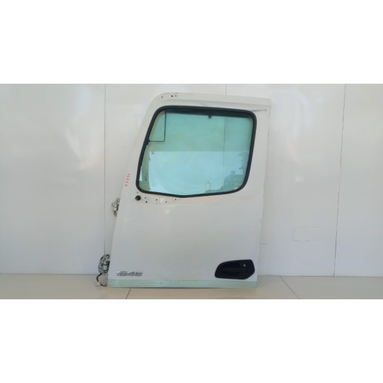 PORTA ANTERIORE SINISTRA MERCEDES-BENZ truck Actros euro 6 2014> usato