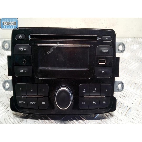 CAR RADIO RENAULT Captur 2013>2017 used