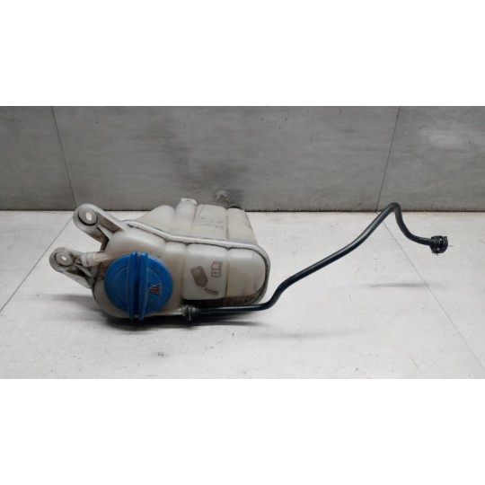 VASCHETTA ACQUA RADIATORE MOTORE AUDI A4 2007>2011 usato