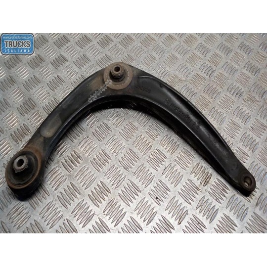 BRACCIO OSCILLANTE ANTERIORE INFERIORE DESTRO PEUGEOT 308 2007>2011 usato