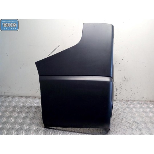 CANTONALE PARAURTI POST SX RENAULT van Trafic 2014> usato