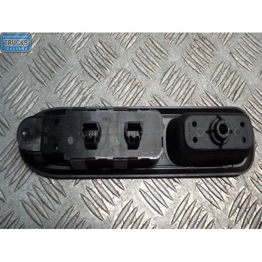 VARIOUS SWITCHES AND BUTTONS A
 PEUGEOT 407 2004>2012 used