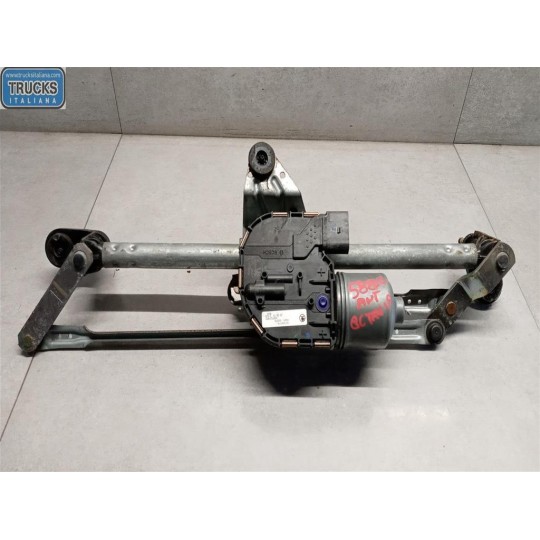 windshield wiper motor SKODA Octavia 2013> used